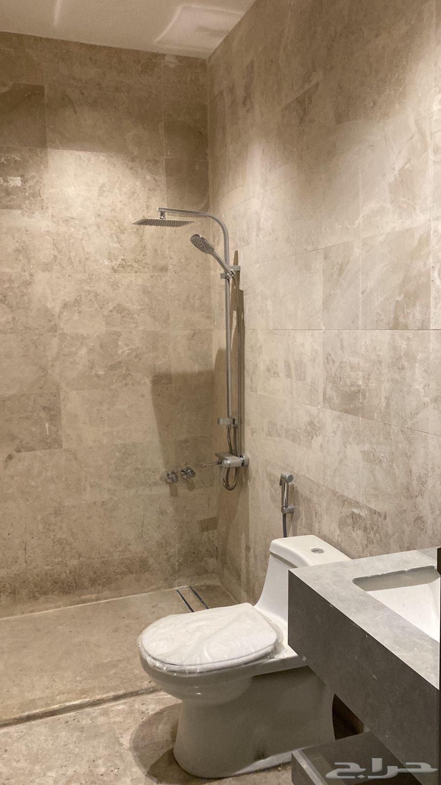 فيلا 6 غرف في الصدفة 10