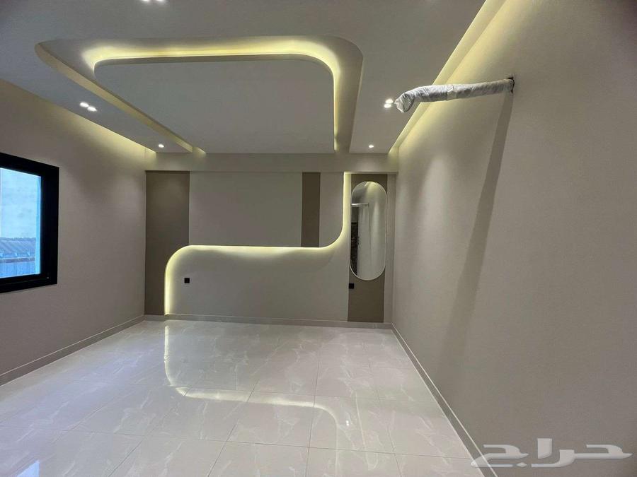 شقة 5 غرف في ولي العهد 14