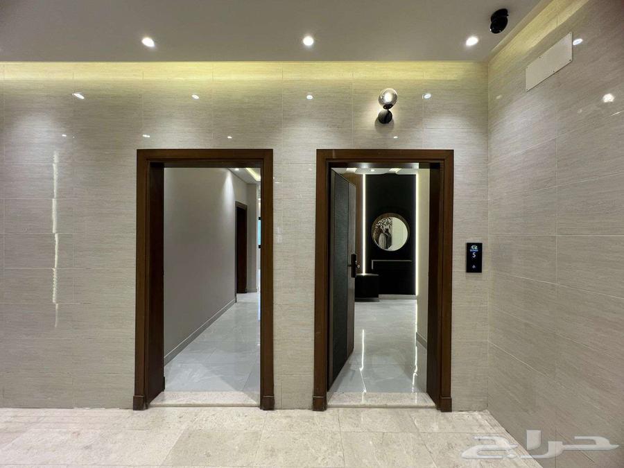 شقة 5 غرف في ولي العهد 3