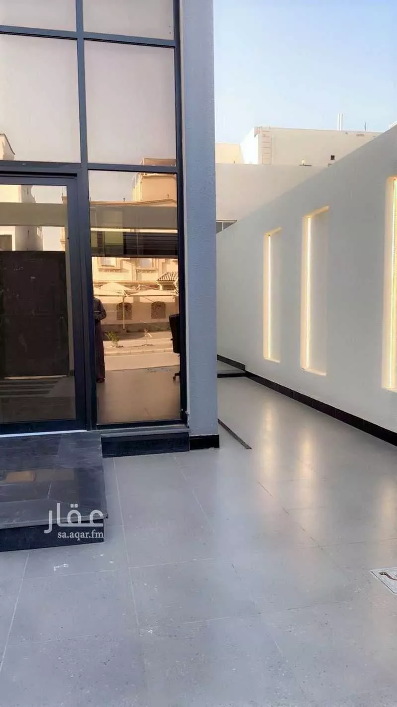 فيلا 8 غرف في الزمرد 2