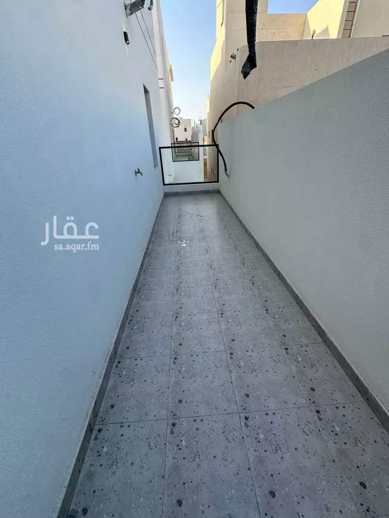 فيلا 8 غرف في الزمرد 6