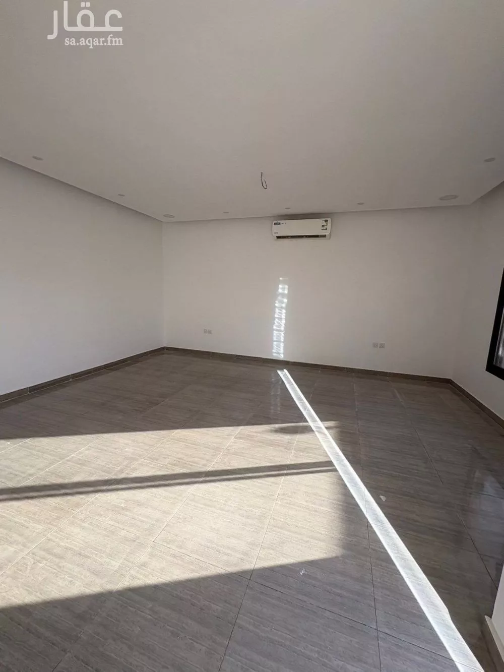 فيلا 3 غرف في الأمواج 4