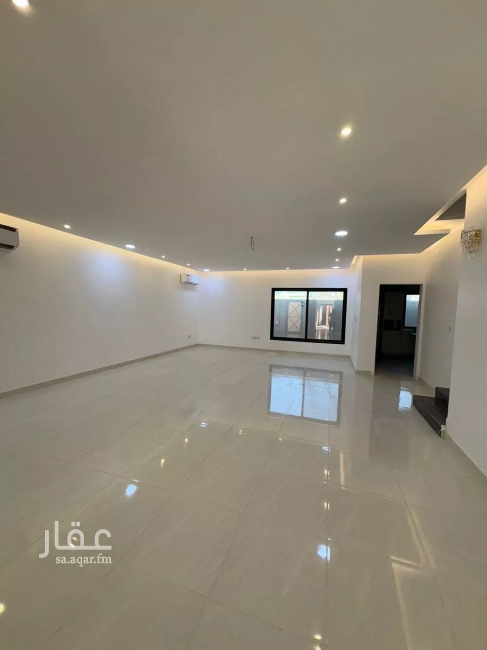 فيلا 3 غرف في الأمواج 5