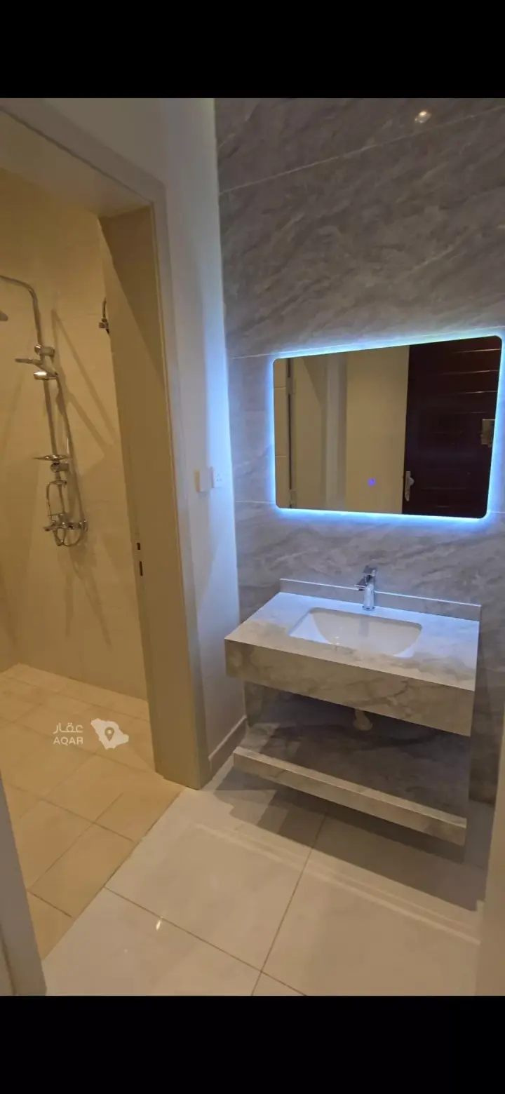 5 bedroom villa in Al Safa, Jeddah 9