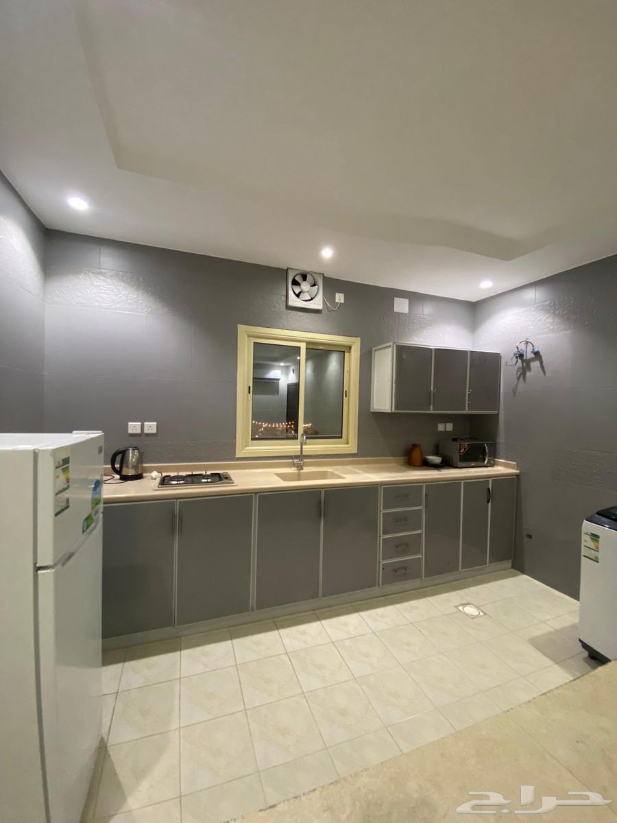 شقة 2 غرف في طيبة 5