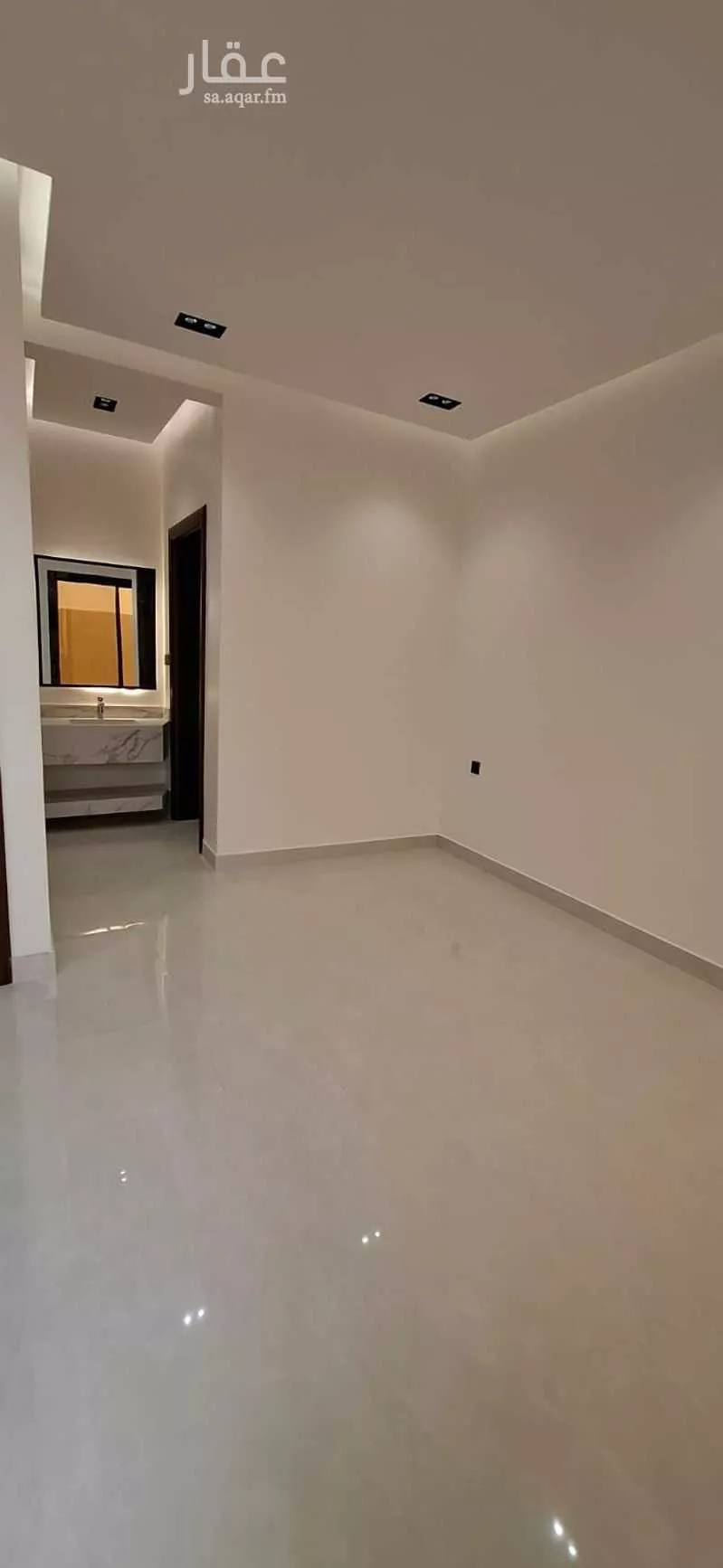 5 bedroom villa in Dahiat Namar 13