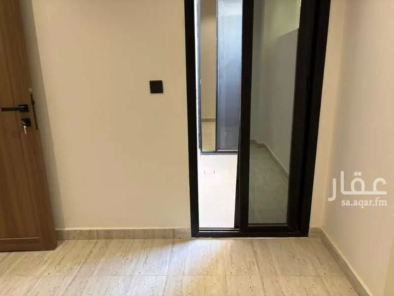 شقة 3 غرف في عرقة 4