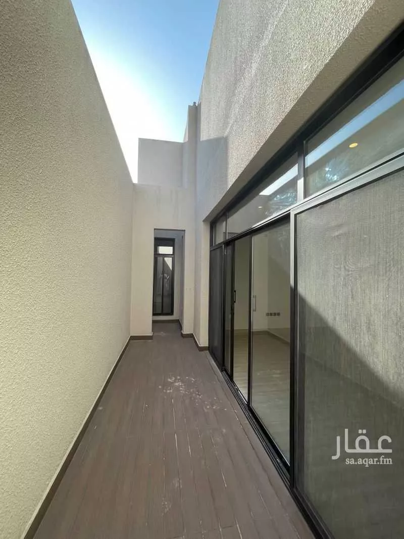 3 bedroom apartment in Al Malqa 11