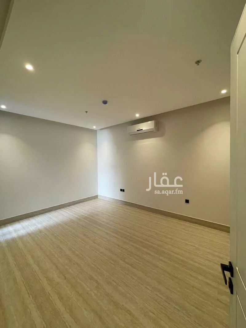 3 bedroom apartment in Al Malqa 7