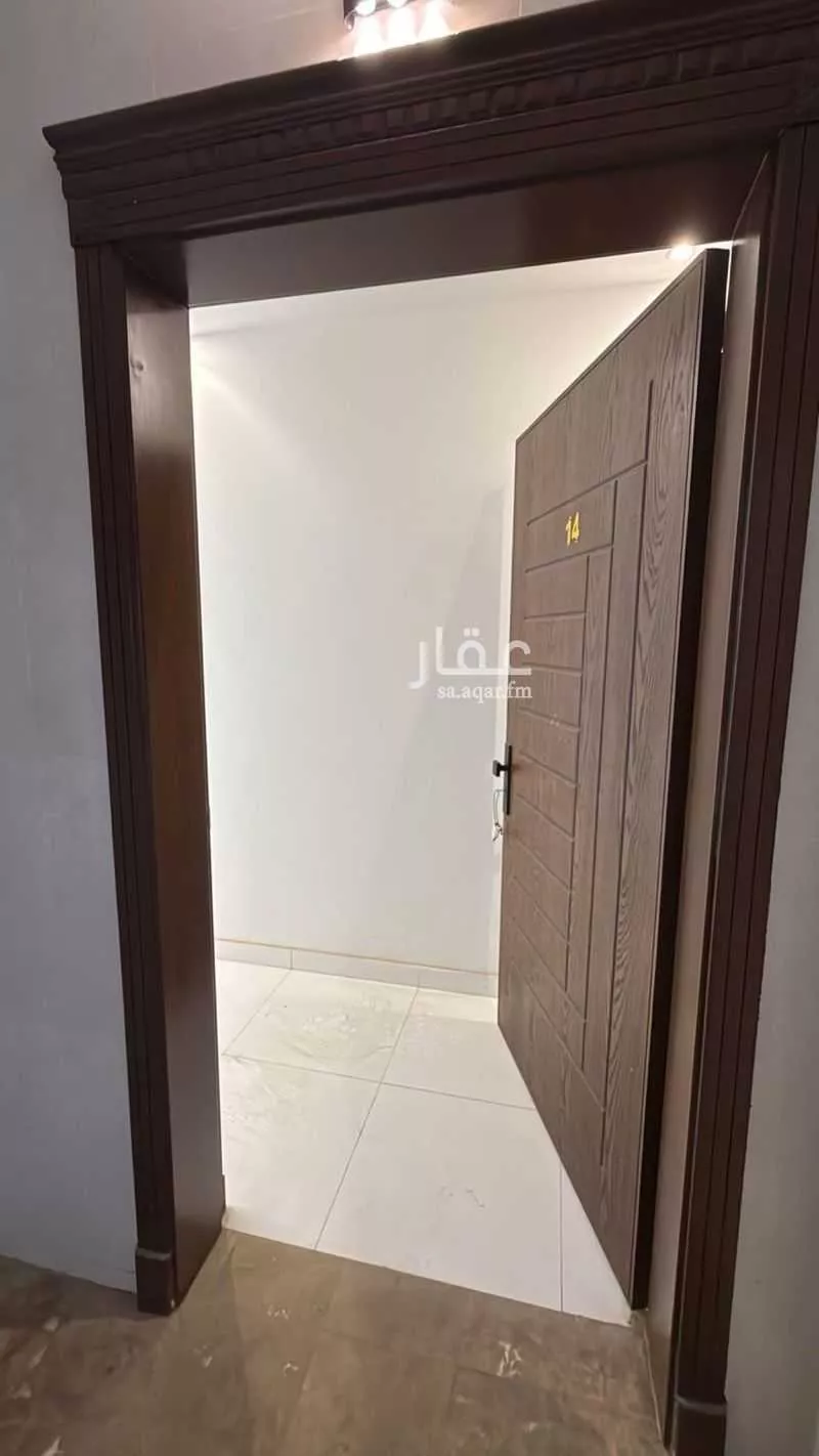 شقة 4 غرف في بطحاء قريش 7