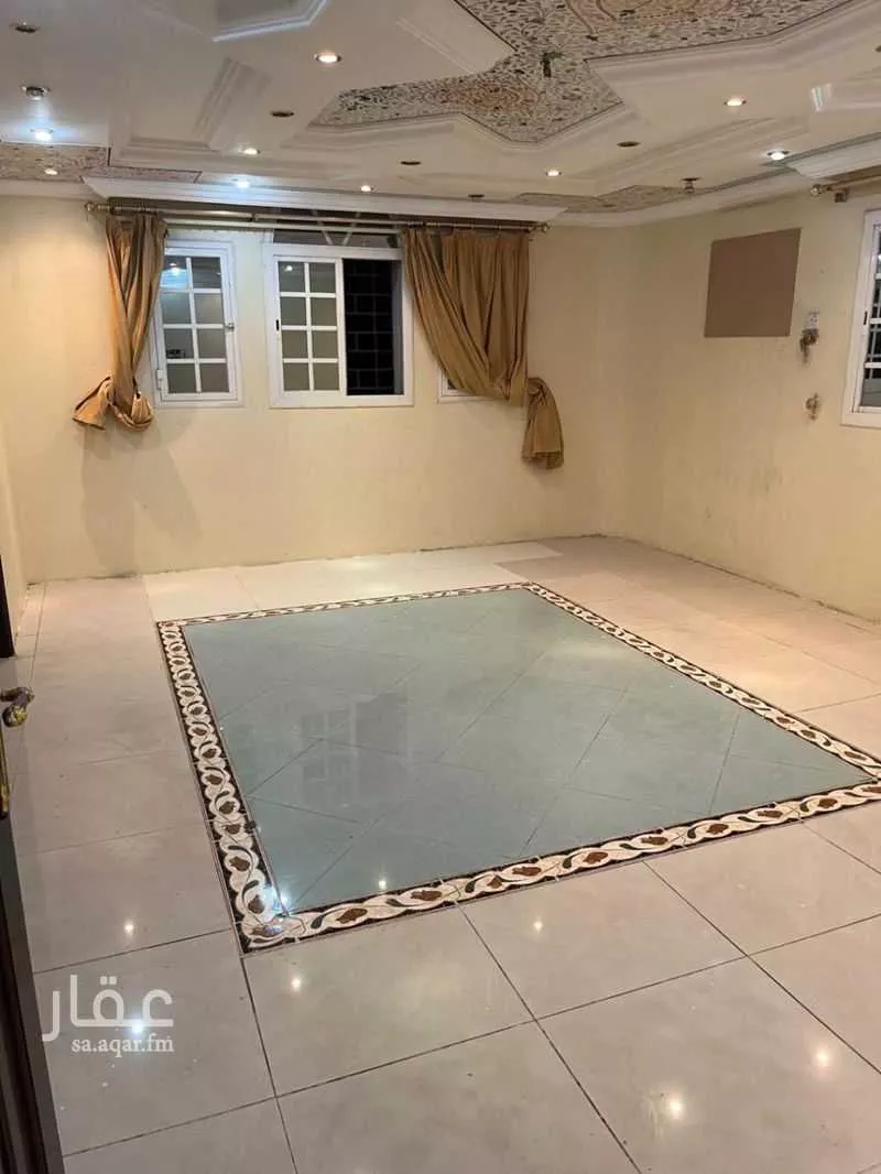 شقة 5 غرف في الرصيفة 6