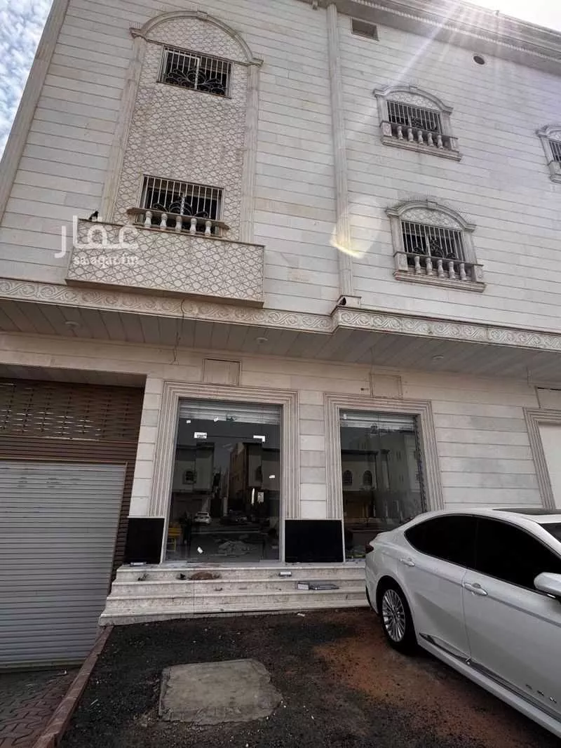 محل 750 م² في الملك فهد 6