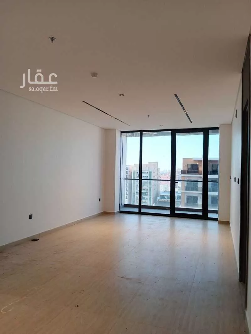 شقة 3 غرف في الخور 16