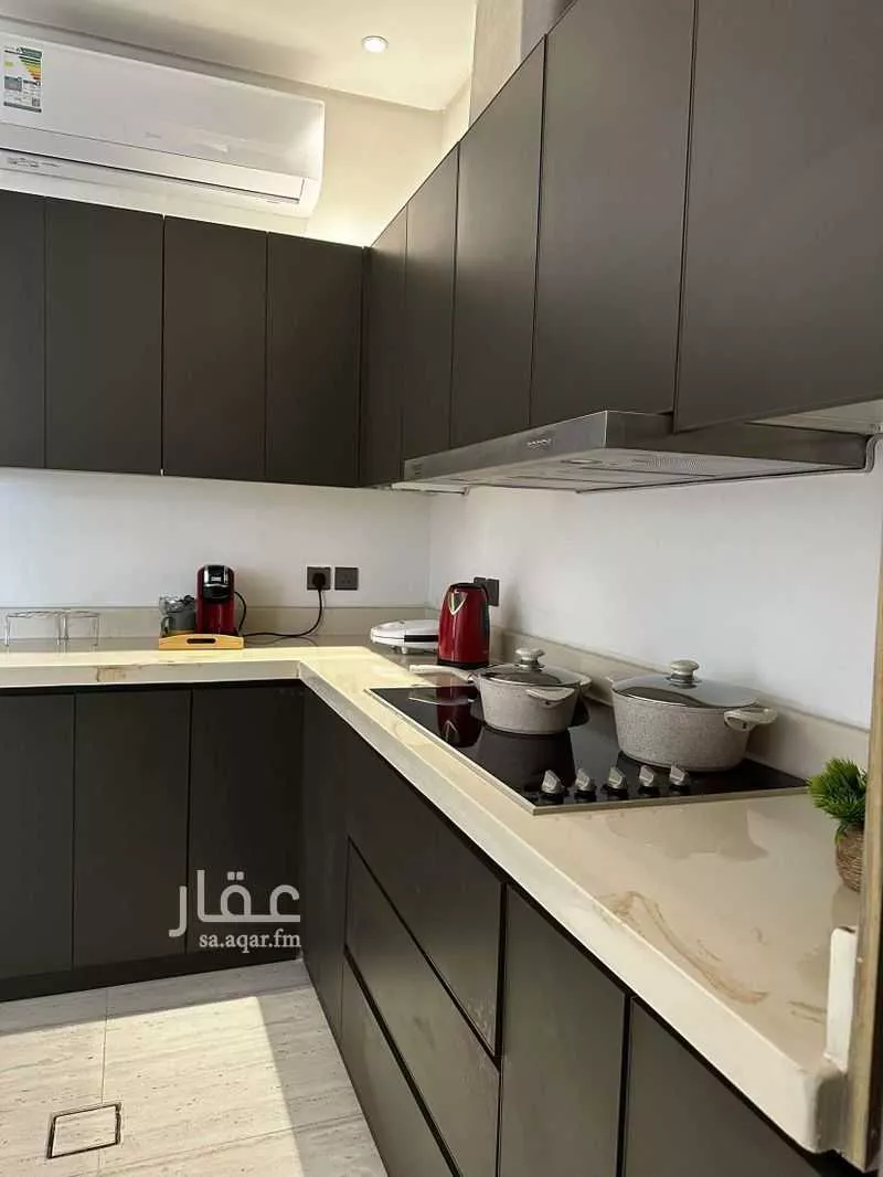 شقة 3 غرف في الملقا 14