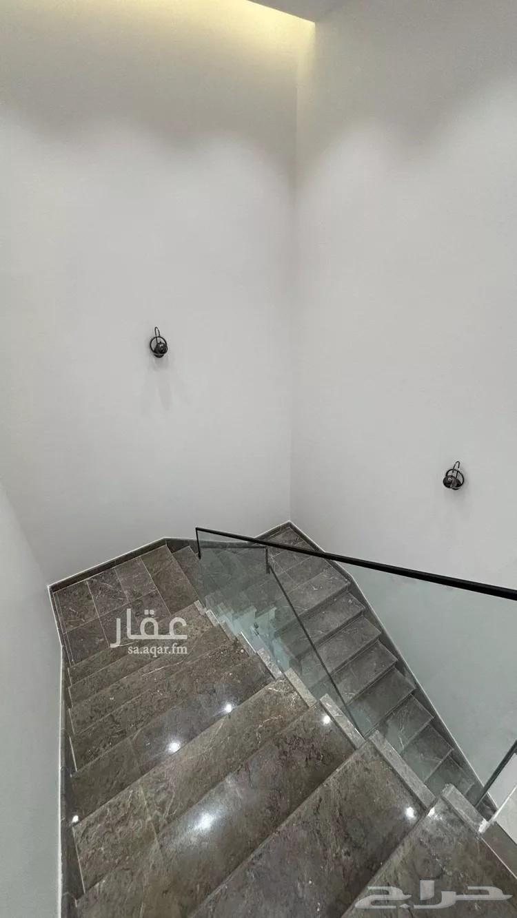 فيلا 6 غرف في الدفاع 8