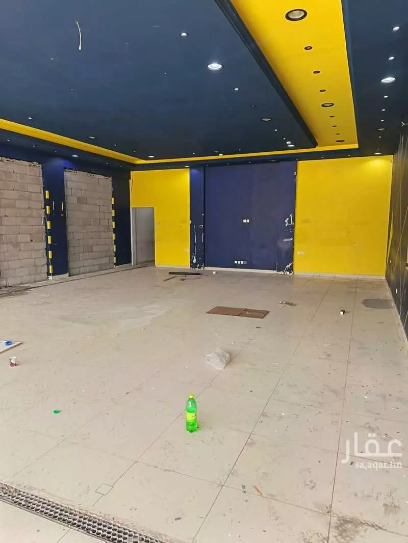 محل 130 م² في الورود 3