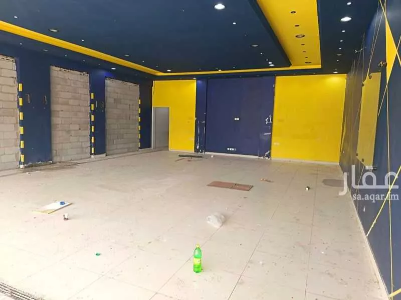 محل 130 م² في الورود 4