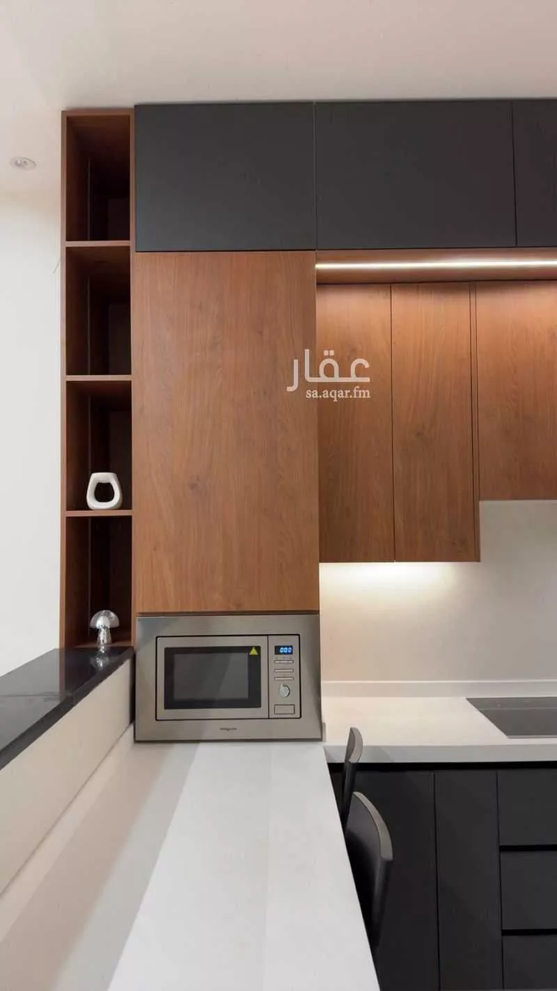 شقة 4 غرف في الحمرا 2