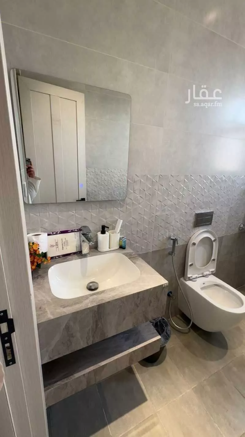 شقة 4 غرف في الحمرا 16