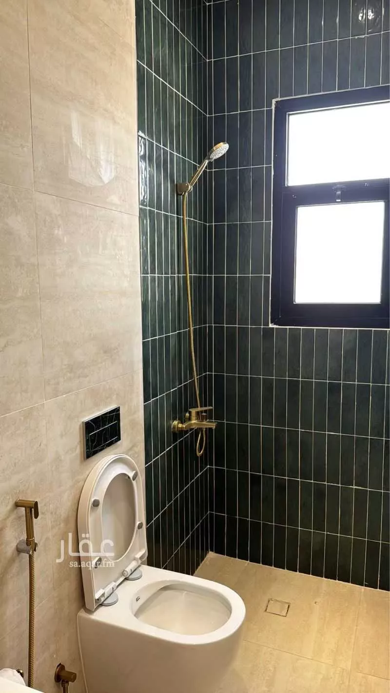 شقة 4 غرف في الحمرا 21