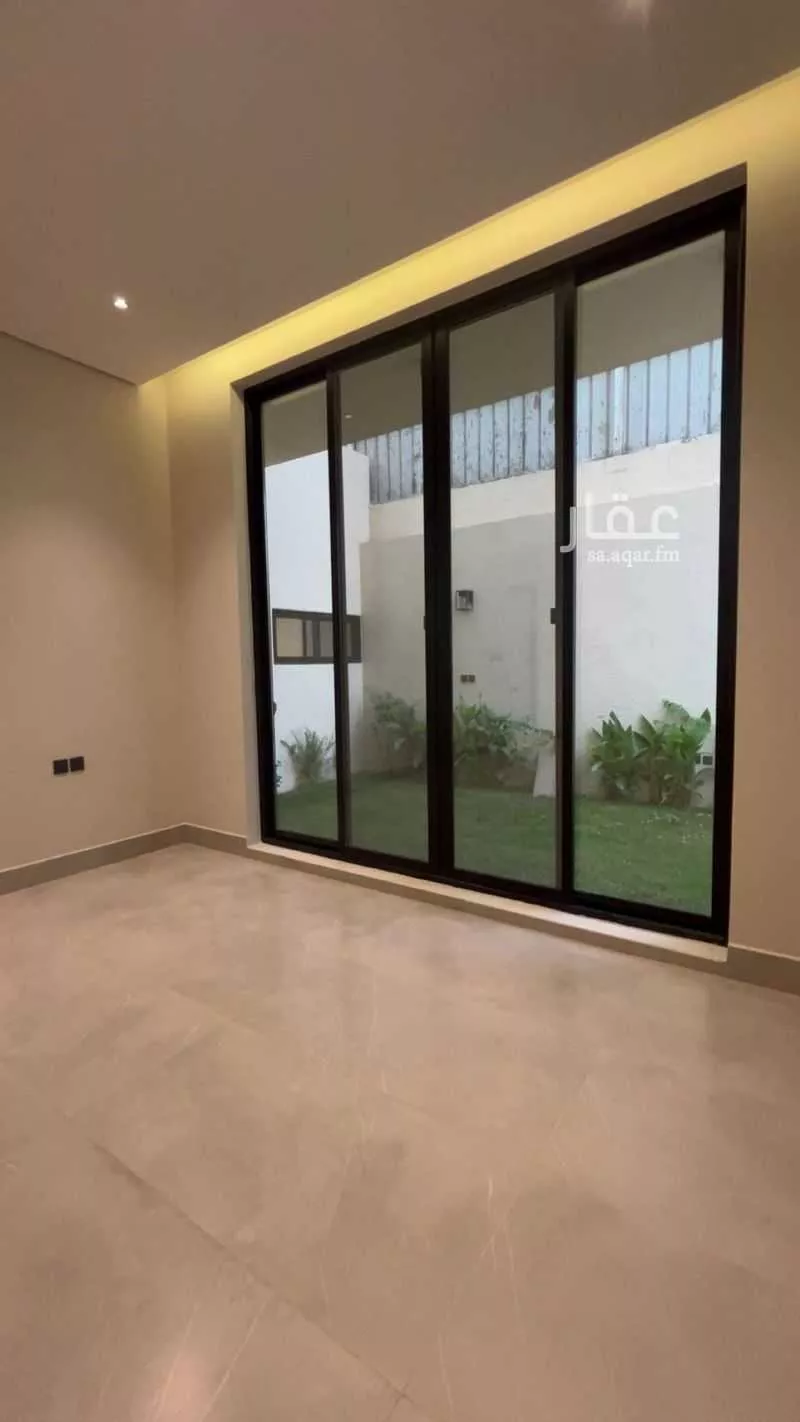 4 bedroom floor in Dhahrat Al Badiah 5