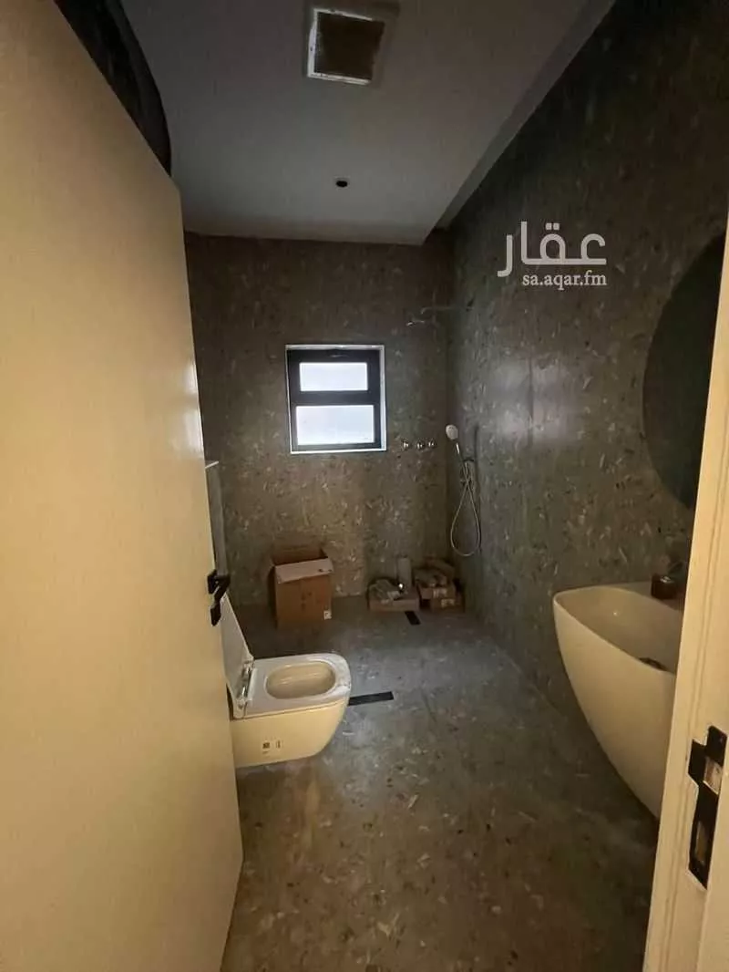 فيلا 6 غرف في الدانة الشمالية 12