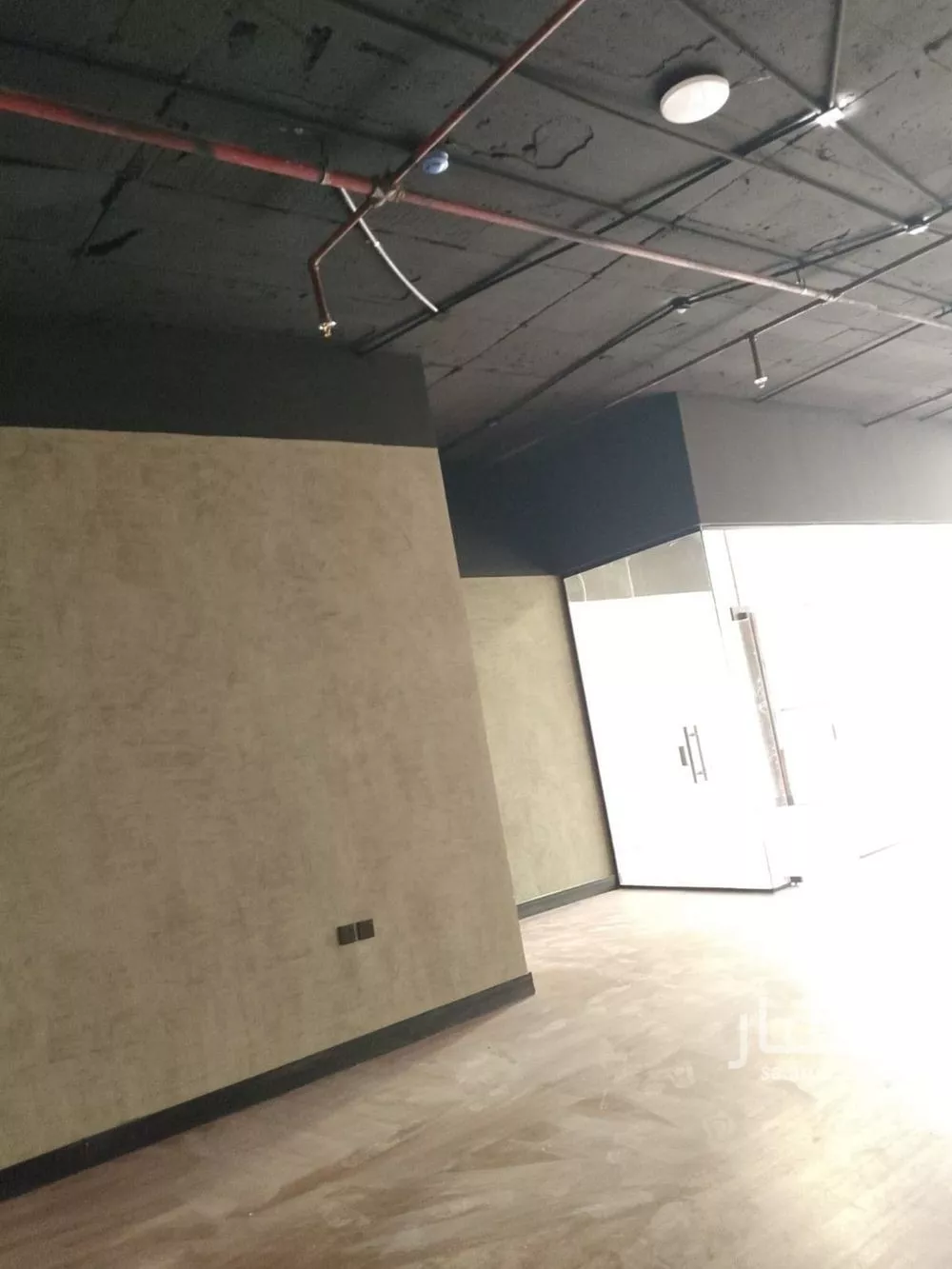 مكتب 11380 م² في الرمال 3