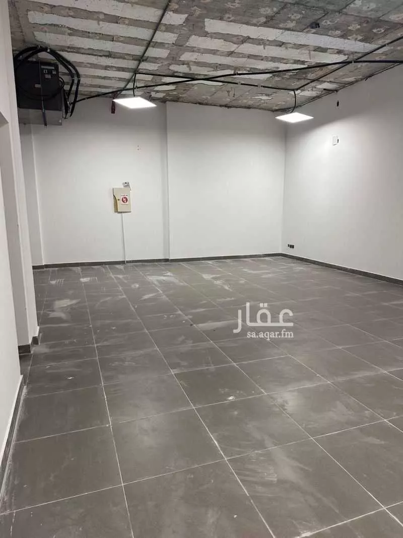 مكتب 95 م² في الملقا 6