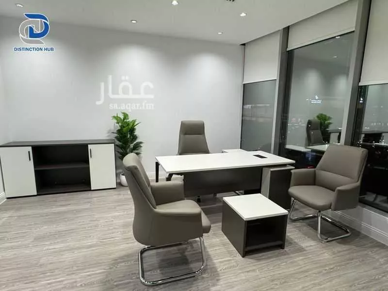 مكتب 55 م² في العليا 5