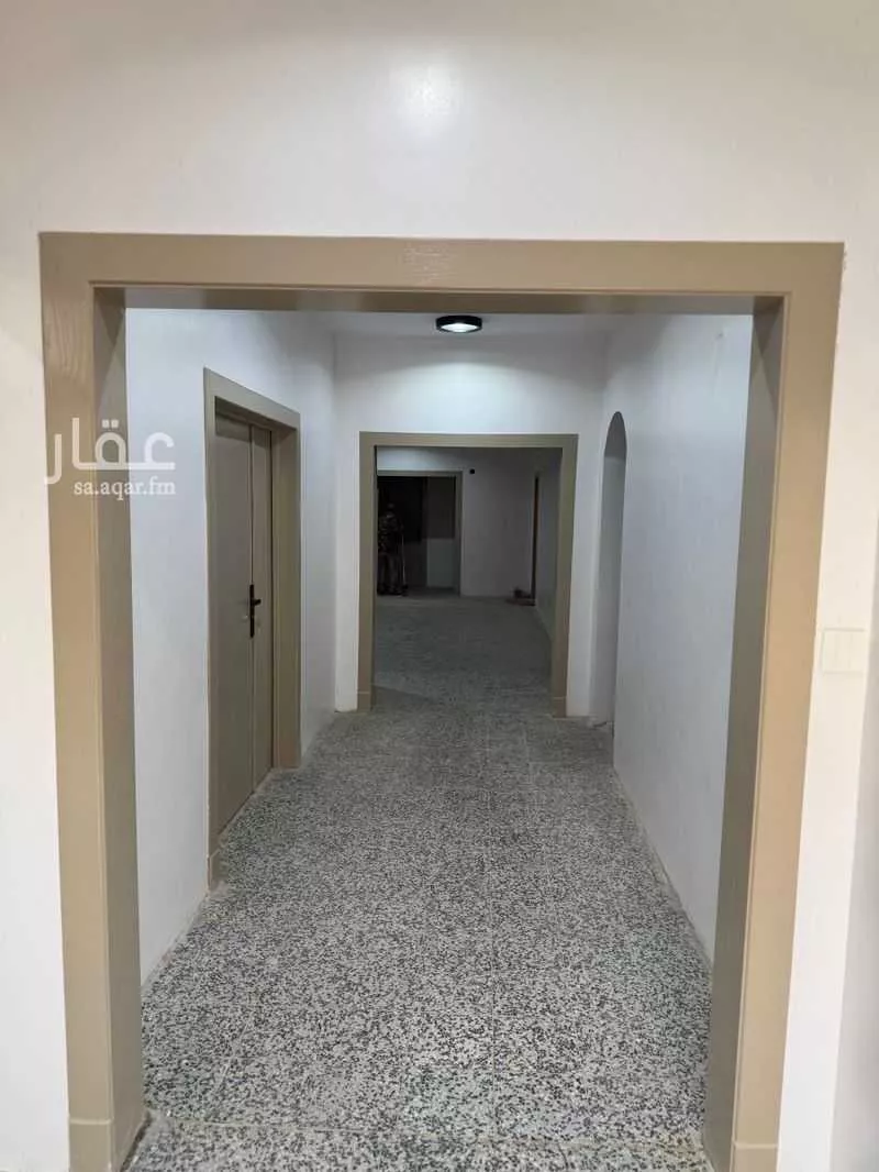 عمارة 452 م² في الديرة 14