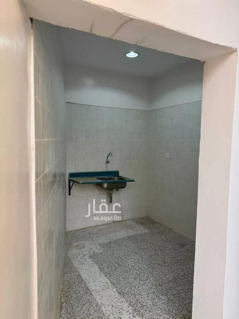 عمارة 452 م² في الديرة 20