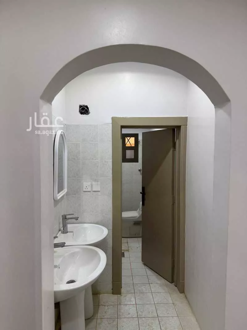 عمارة 452 م² في الديرة 24