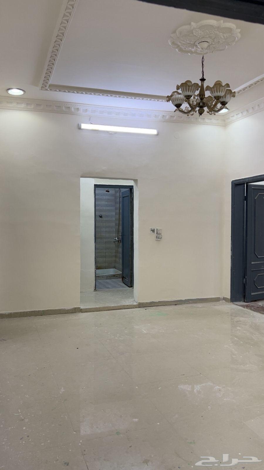 شقة 8 غرف في اليمامة 4