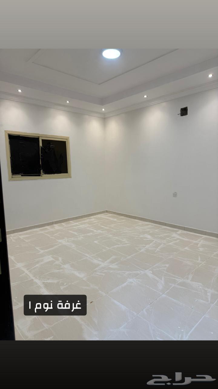 شقة 3 غرف في الرمال 3