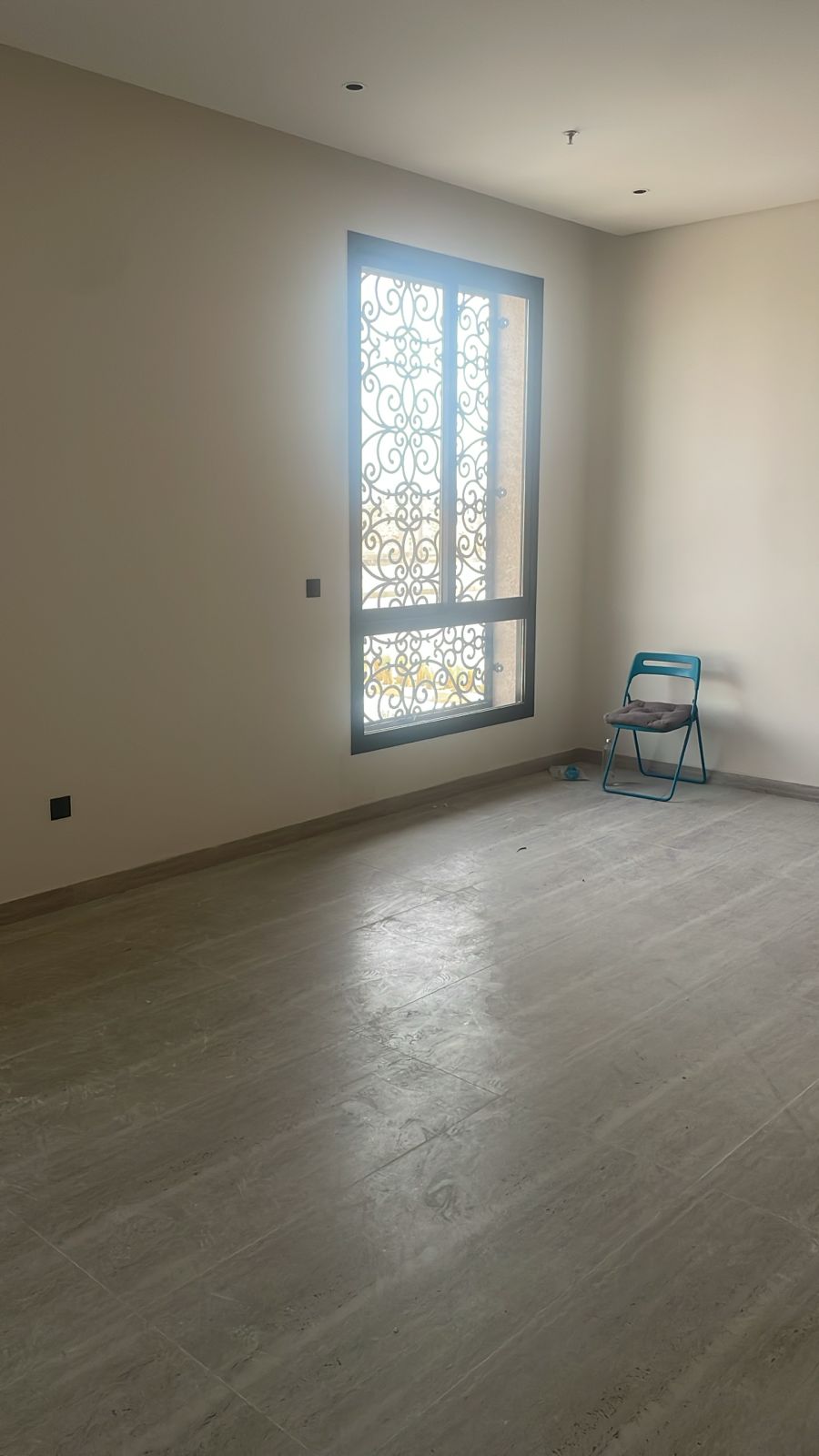 شقة 2 غرف في الفاروق 4