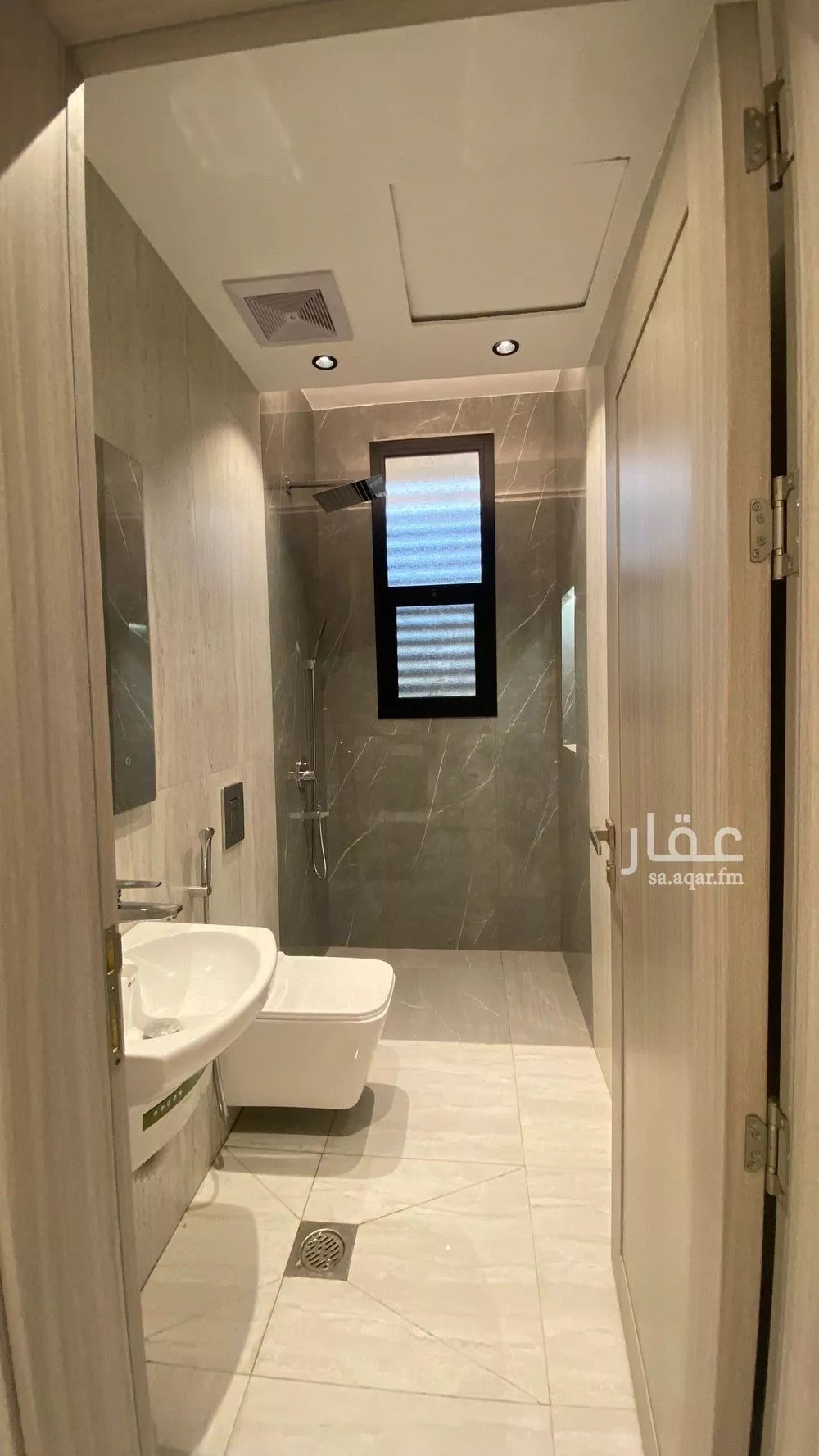 شقة 3 غرف في الروضة 11