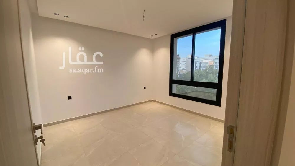 شقة 3 غرف في الروضة 13