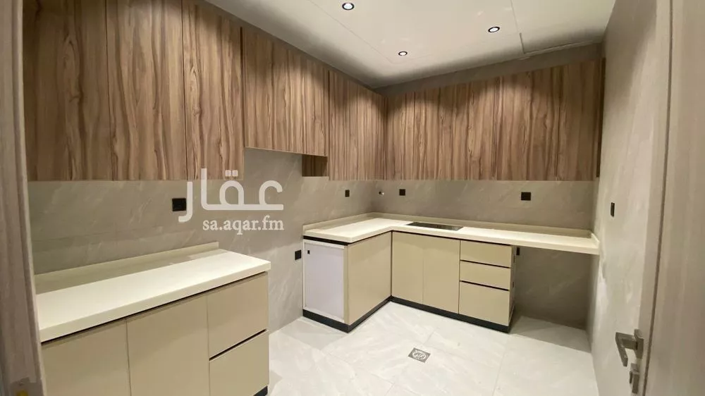 شقة 3 غرف في الروضة 9