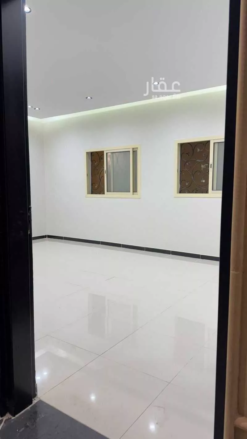 5 bedroom floor in Al Rimal 9