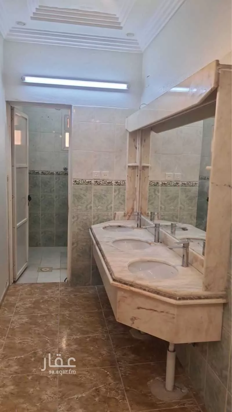 8 bedroom floor in Al Yarmouk 2