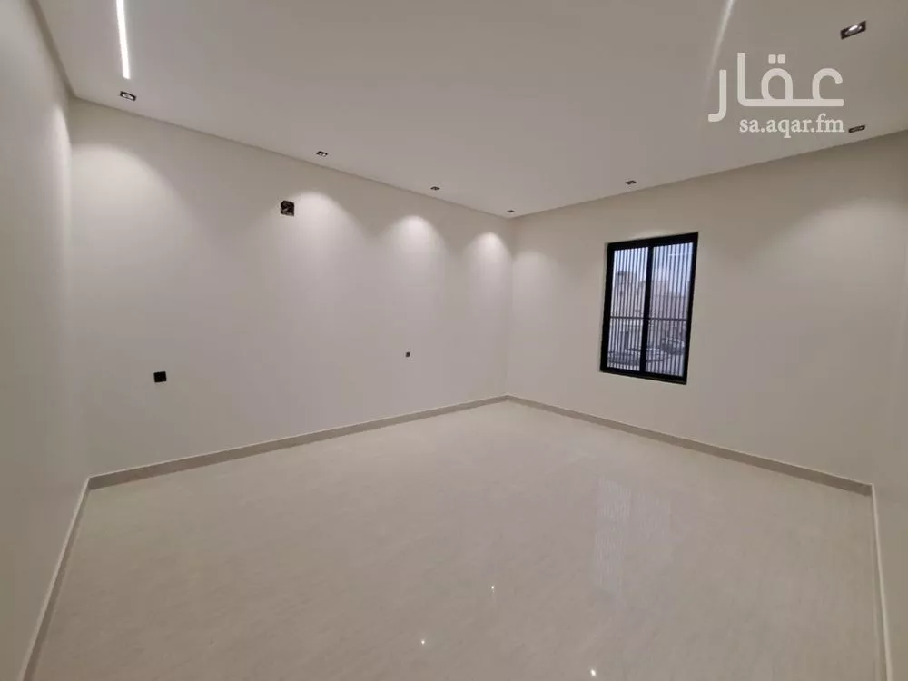 فيلا 5 غرف في طويق 8