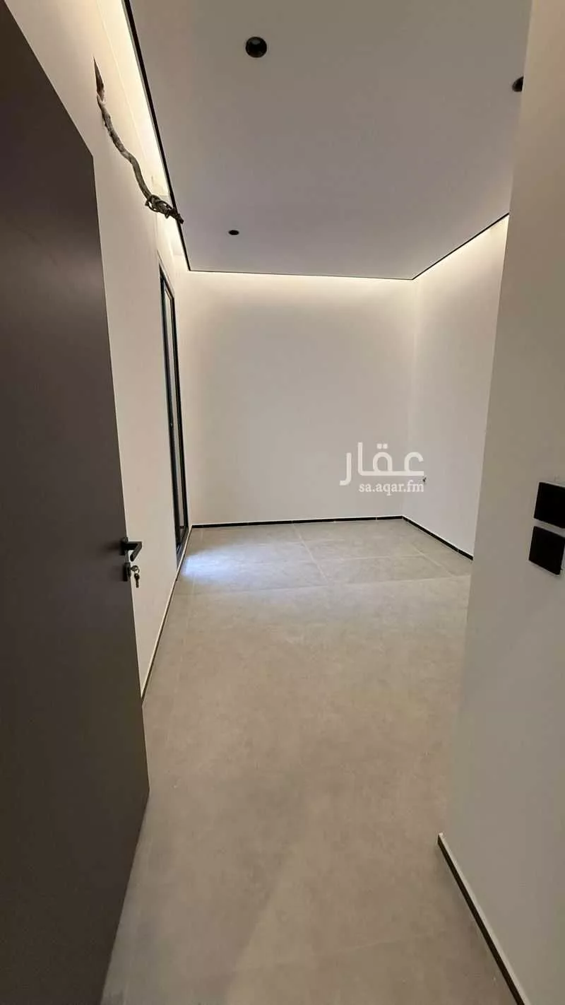 3 bedroom floor in Al Rabwa 7