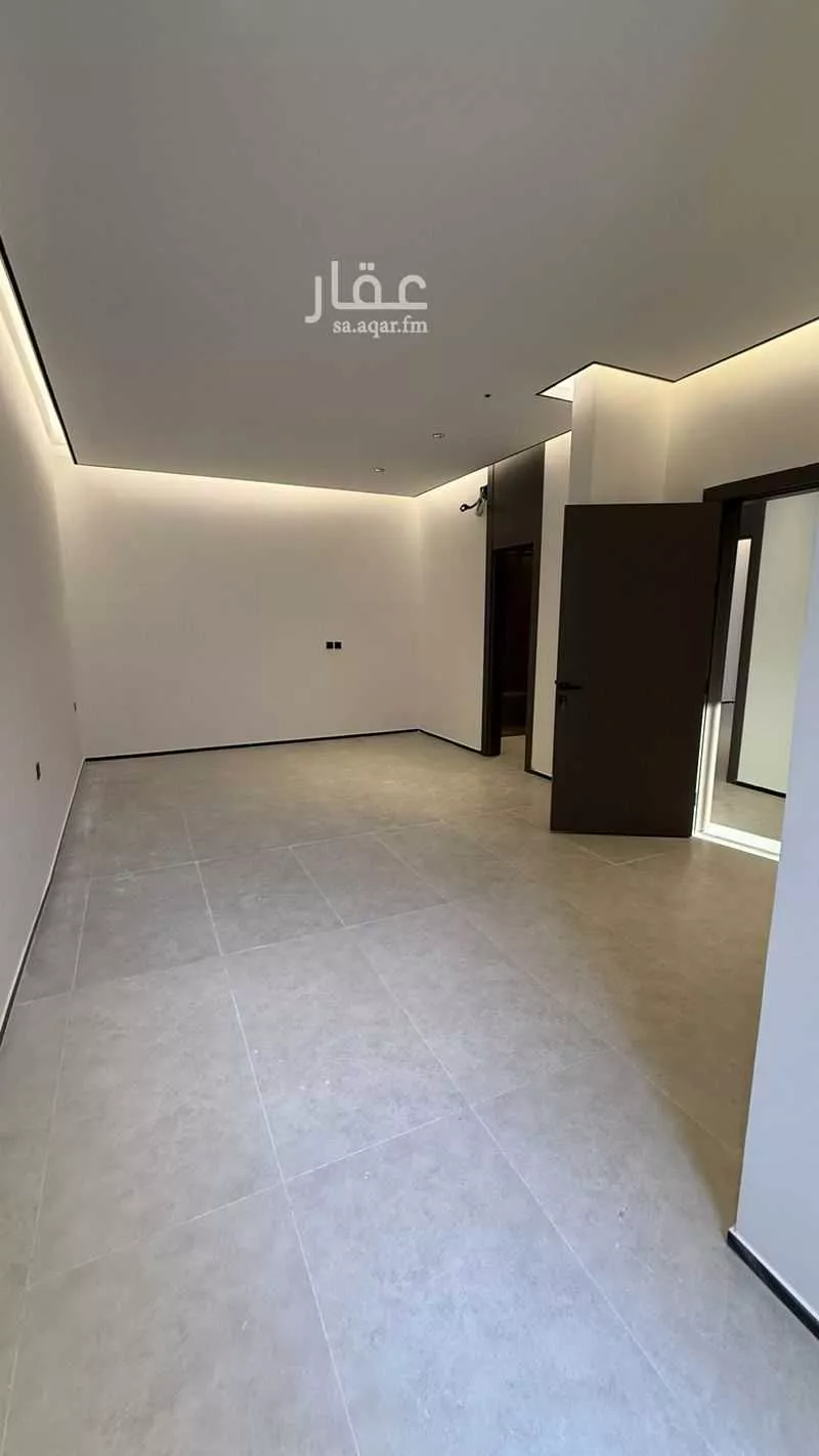 3 bedroom floor in Al Rabwa 9