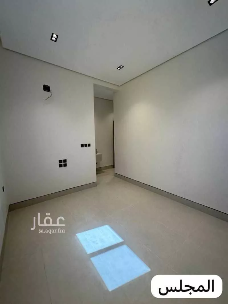 دور 4 غرف في الروابي 8