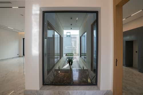 فيلا 3 غرف في الورود 6