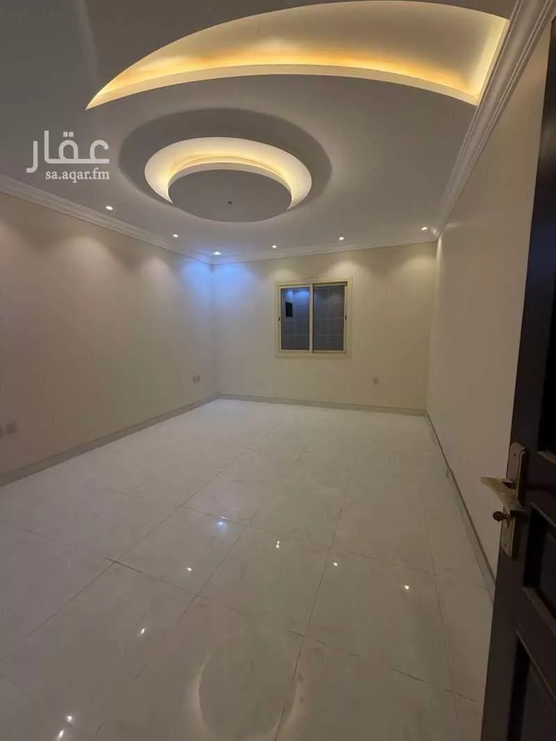 شقة 5 غرف في الريان 2