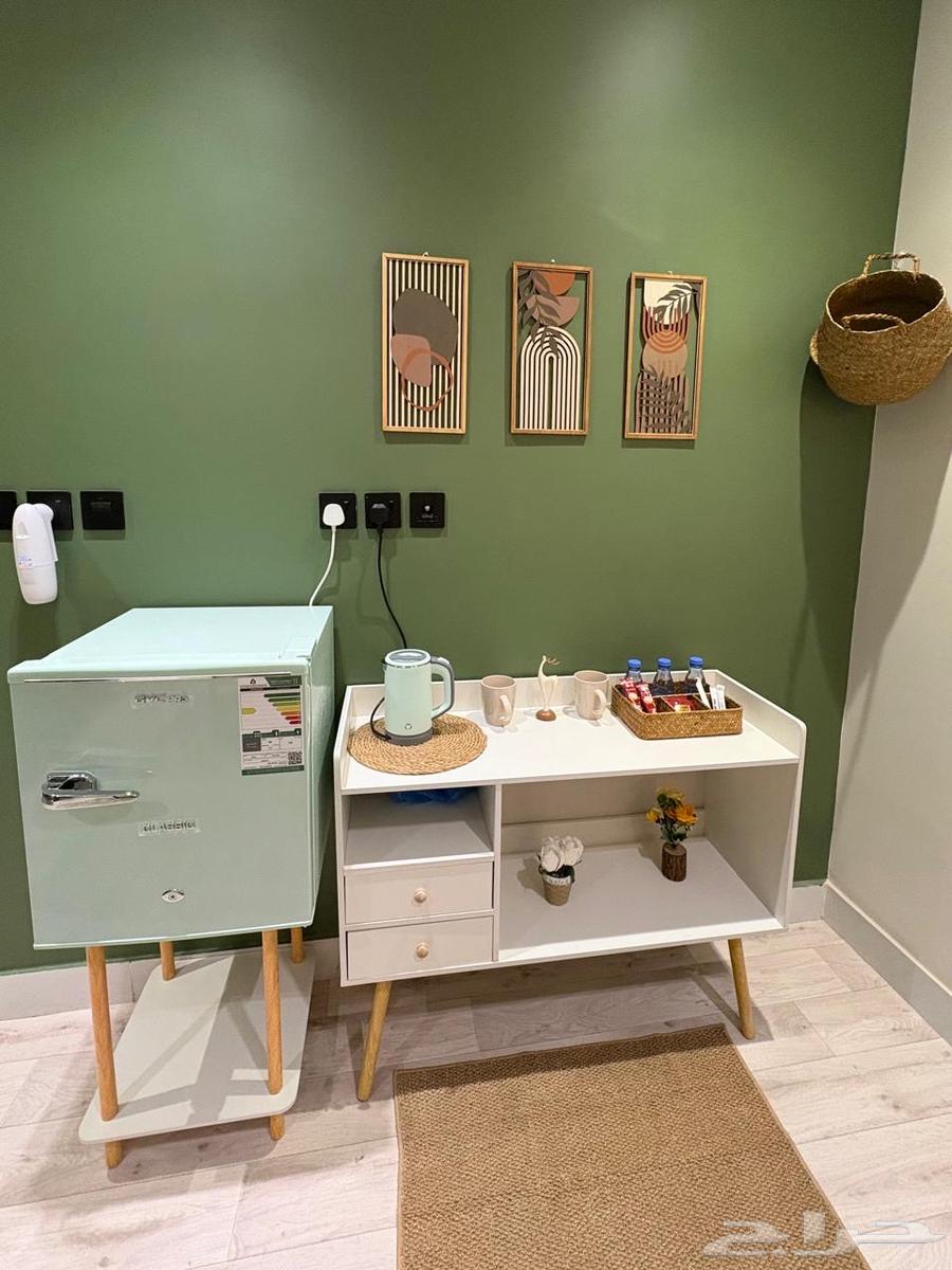 شقة 2 غرف في الواحة 4