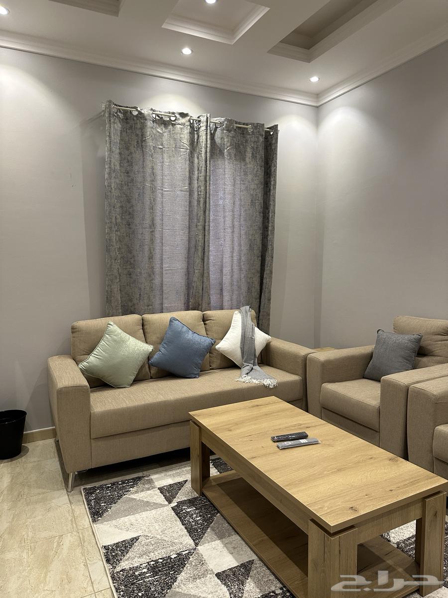 شقة 3 غرف في الروضة 2