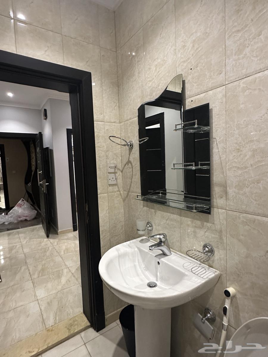 شقة 3 غرف في الروضة 36