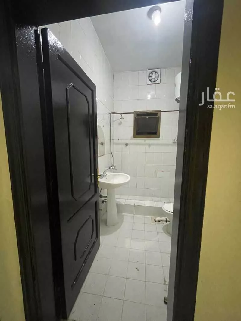 شقة 5 غرف في البوادي 9